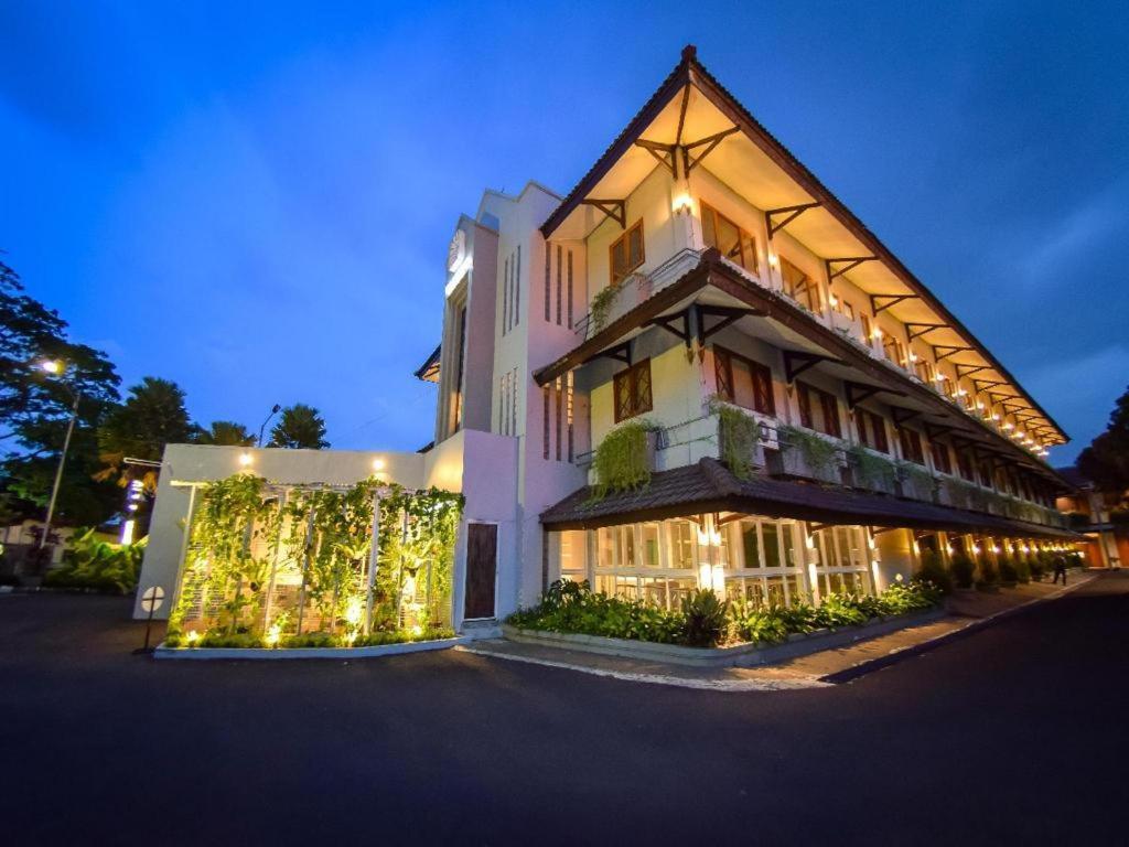 Hotel Nyland Pasteur باندونج المظهر الخارجي الصورة